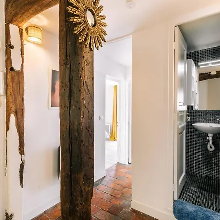Appartement Guestready - Le Marais Getaway With A Balcony *
